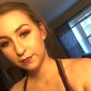 Meet your Posher, Melanie